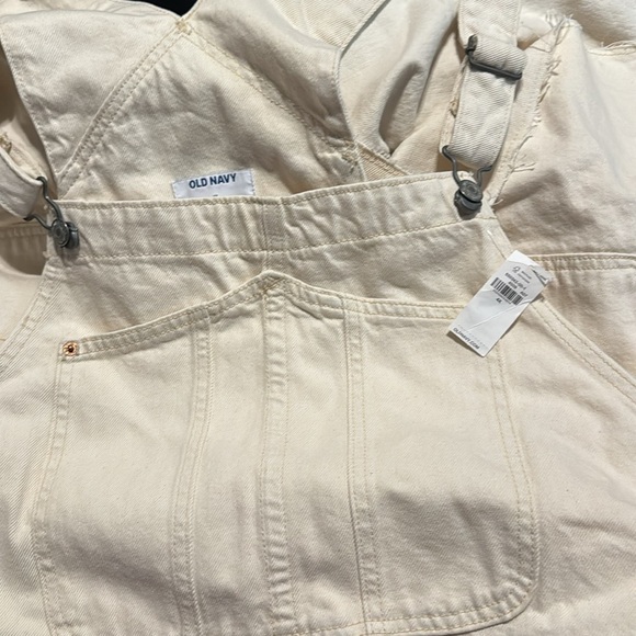 NWT! Ecru Slouchy Straight Cut-Off Jean
Shortalls -- 3.5-inch inseam - Size 4X💛 - Picture 9 of 9